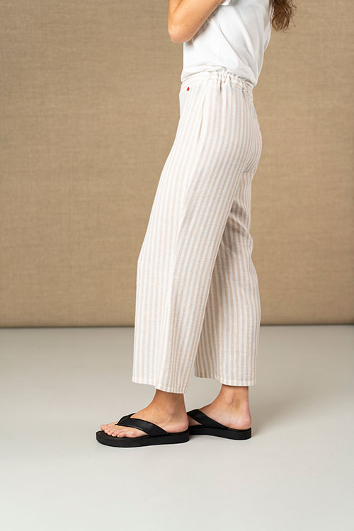 Pantalón fluido de rayas