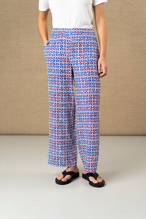Pantalón fluido estampado con cintura elástica