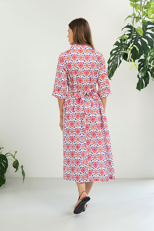 Vestido camisero estampado con cinturón