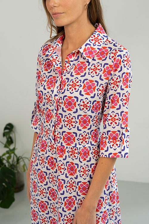 Vestido camisero estampado con cinturón