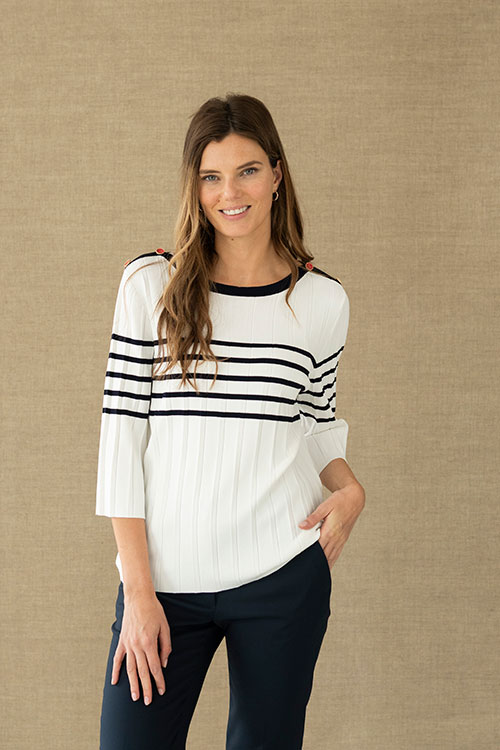 Jersey canalé marinero con botones en el hombro